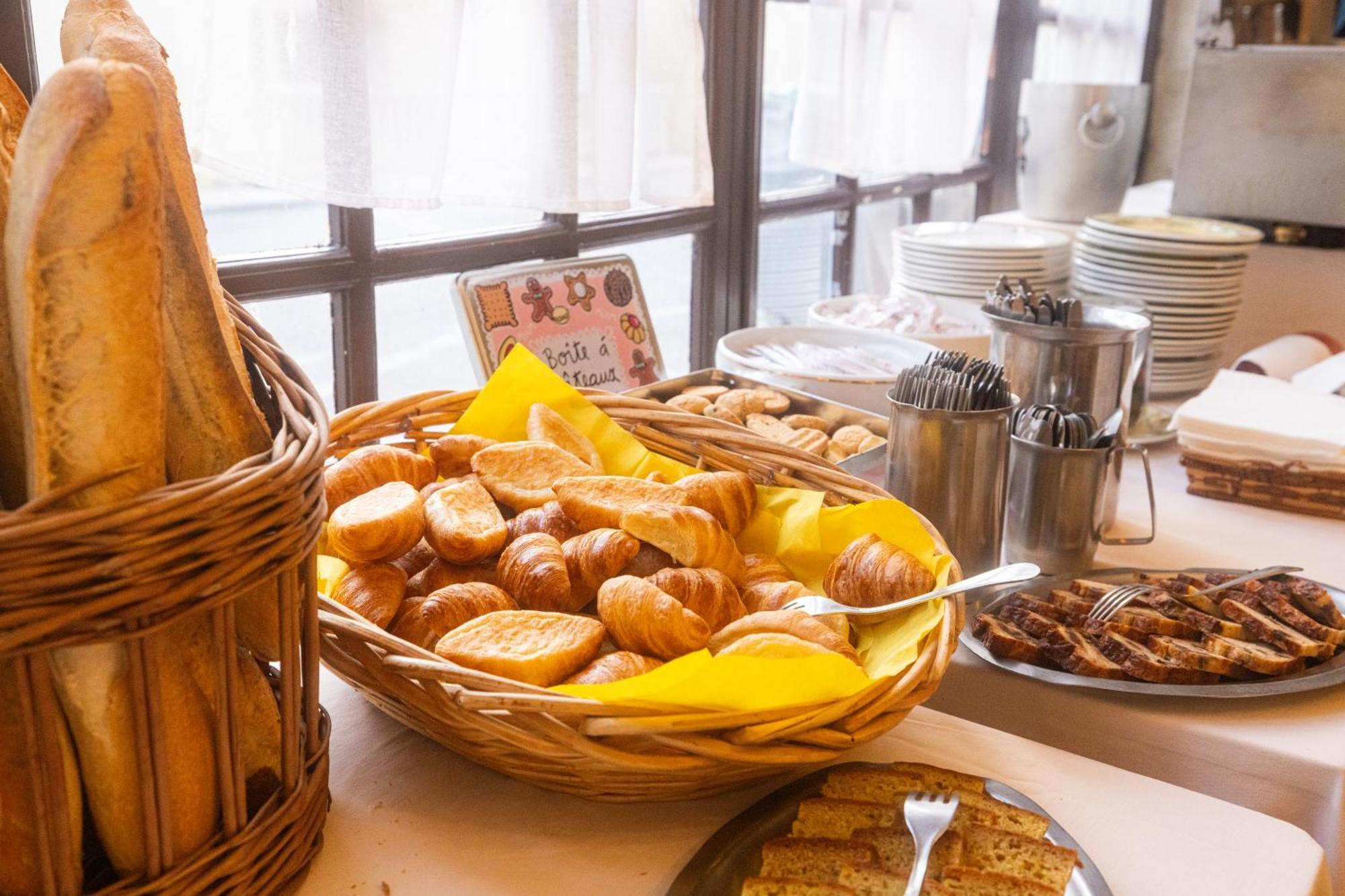 Castéra-Verduzan Hotel Restaurant Des Thermes מראה חיצוני תמונה