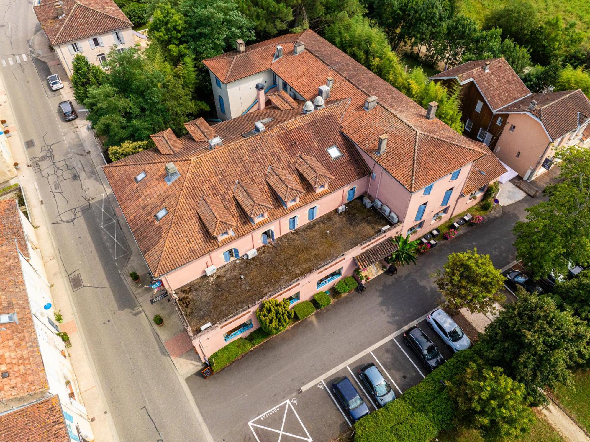 Castéra-Verduzan Hotel Restaurant Des Thermes מראה חיצוני תמונה